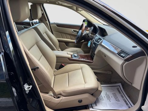 Used 2012 Mercedes-Benz E 350 4MATIC Sedan image 18