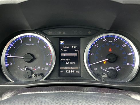 Used 2018 Toyota Highlander LE FWD image 13