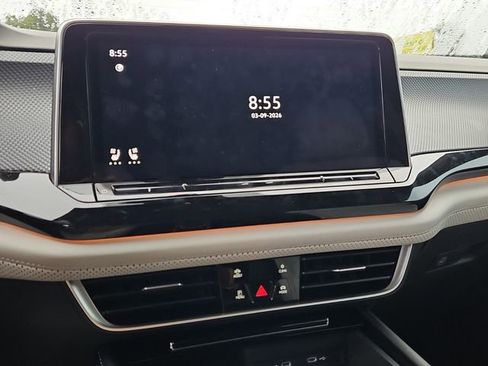 Used 2025 Volkswagen Atlas Cross Sport SEL Premium R-Line image 12