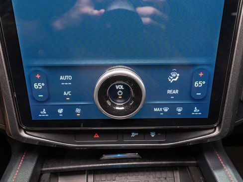 Used 2023 Ford Expedition Limited RWD image 23