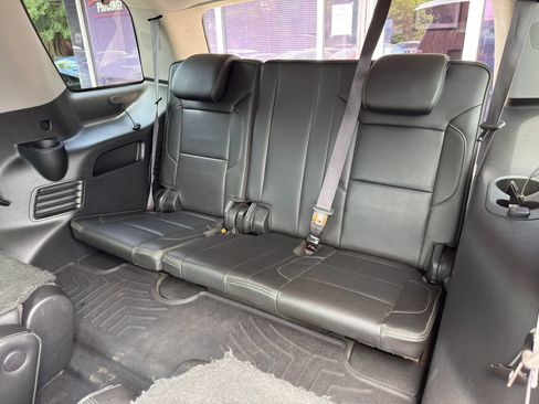 Used 2015 GMC Yukon Denali w/ Premium Package RWD image 29
