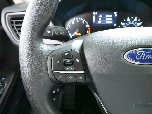 Used 2020 Ford Escape SE image 12
