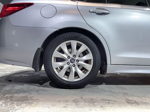 Used 2016 Subaru Legacy 2.5i Premium w/ Moonroof Package image 11