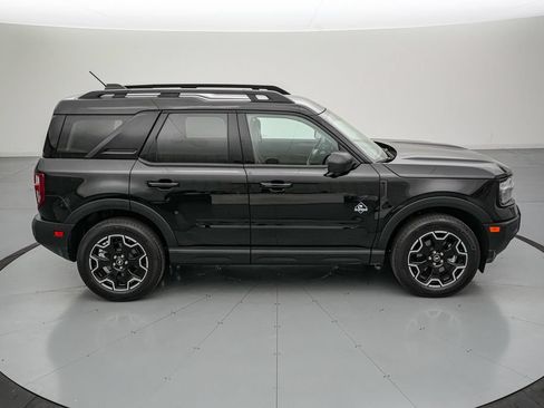 Certified 2025 Ford Bronco Sport Outer Banks w/ Outer Banks Tech Package+ AWD/4WD image 3