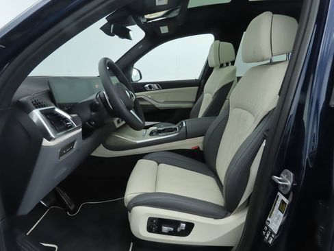 New 2026 BMW X7 xDrive40i w/ Executive Package image 20