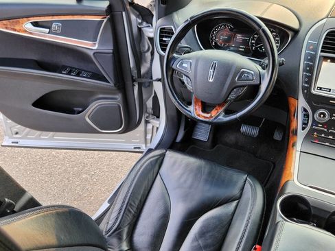 Used 2016 Lincoln MKX Select w/ Select Plus Package image 32