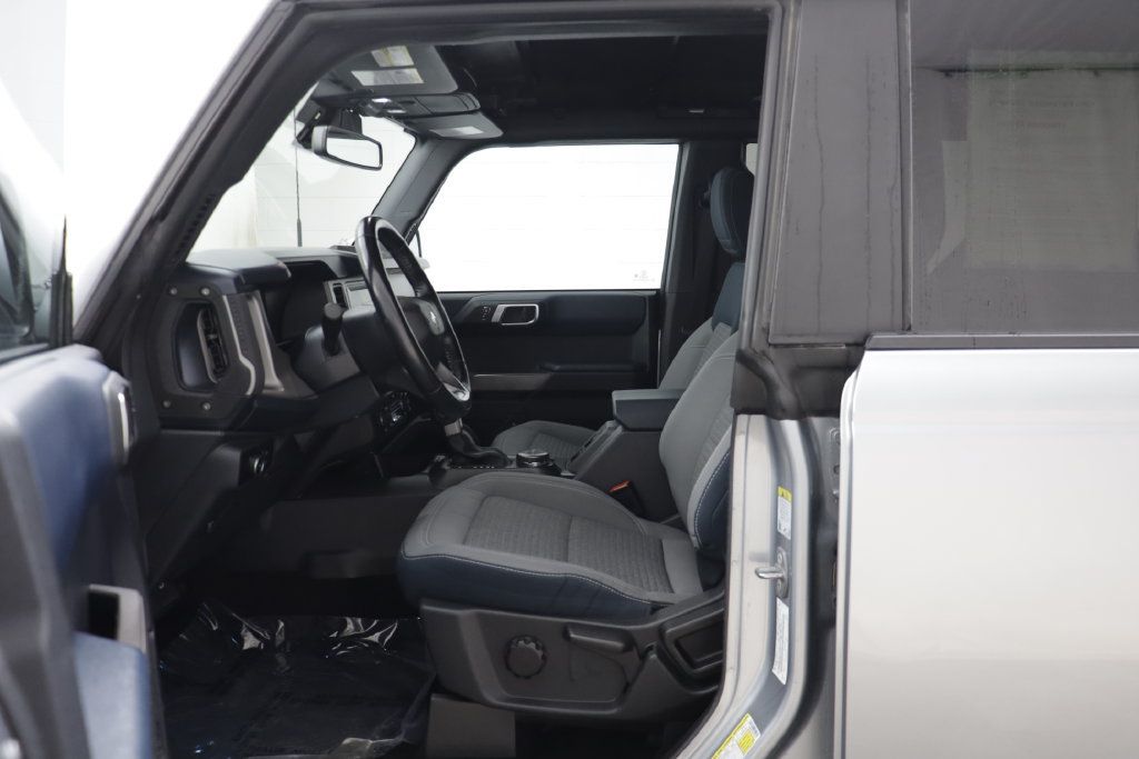 Used 2023 Ford Bronco Outer Banks AWD/4WD image 6