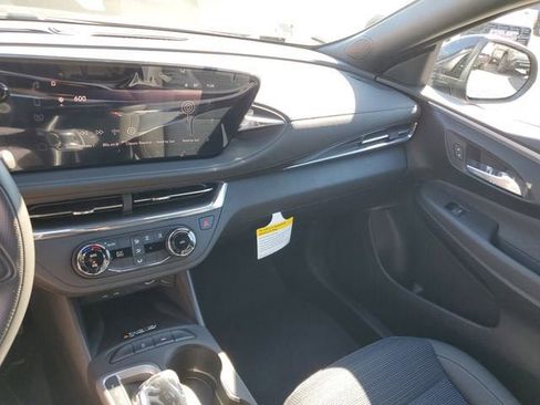 New 2026 Buick Envista Preferred w/ Convenience II Package image 26