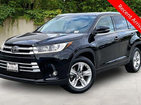 Certified 2019 Toyota Highlander Limited AWD/4WD image 3