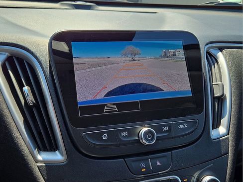 Used 2025 Chevrolet Malibu LS FWD image 27