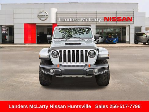 Used 2023 Jeep Gladiator Mojave w/ LED Lighting Group AWD/4WD image 5