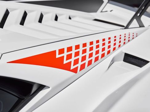 Used 2024 Lamborghini Huracan STO RWD image 14