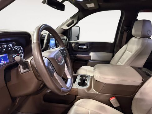 Used 2023 GMC Sierra 3500 SLT w/ SLT Convenience Package AWD/4WD image 10