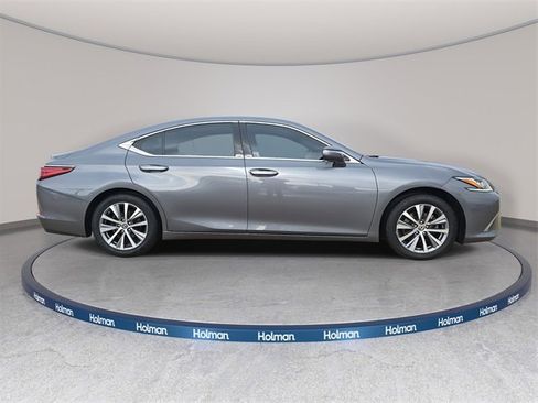 Used 2019 Lexus ES 350 Luxury w/ Premium Package image 5