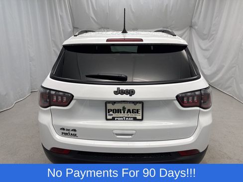 New 2025 Jeep Compass Latitude w/ Sun & Sound Group AWD/4WD image 4