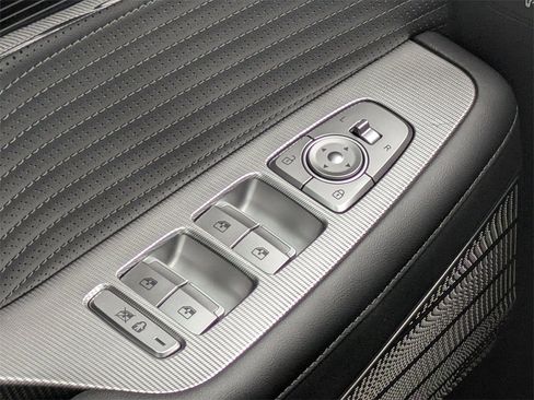 Used 2023 Hyundai Palisade Calligraphy w/ Winter Package image 21