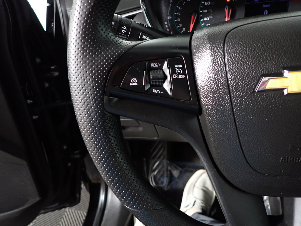 Used 2020 Chevrolet Trax LS w/ Tint and Cruise Package AWD/4WD image 23