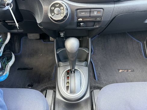 Used 2013 Honda Fit Sport image 16