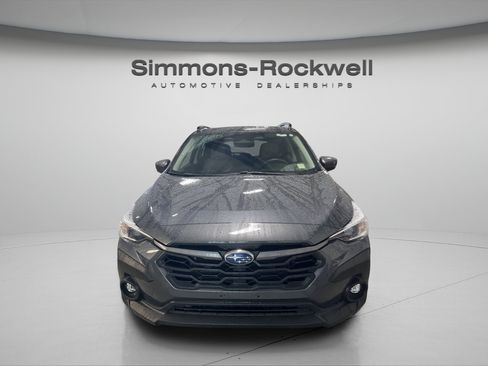 Used 2024 Subaru Crosstrek 2.0i Premium AWD/4WD image 9