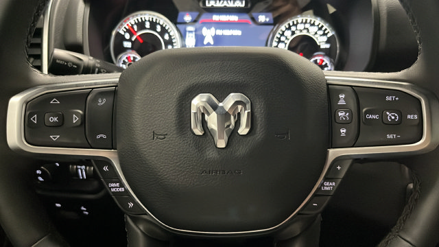 Used 2025 RAM 1500 Big Horn AWD/4WD image 15