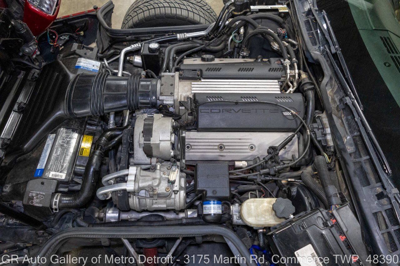 Used 1992 Chevrolet Corvette Coupe RWD image 20