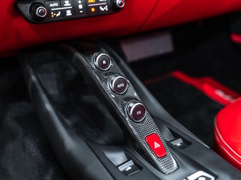 Used 2023 Ferrari 812 GTS RWD image 22