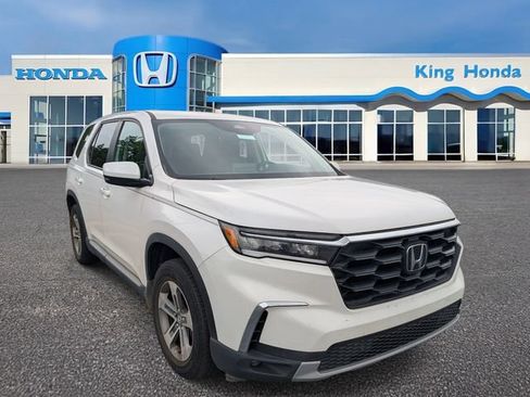 Used 2024 Honda Pilot EX-L image 3