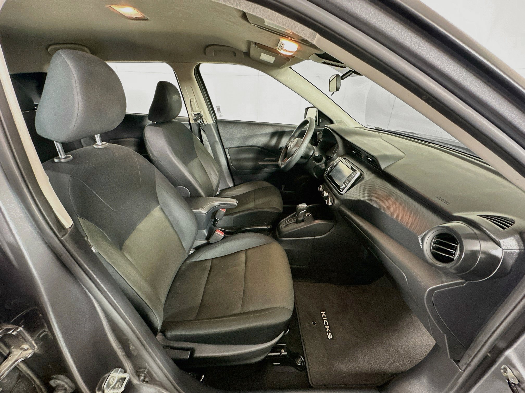 Used 2024 Nissan Kicks S FWD image 28