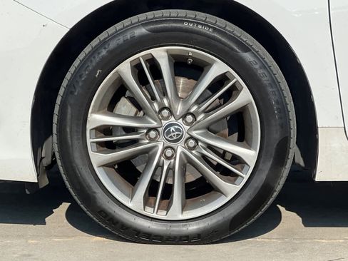 Used 2015 Toyota Camry SE image 26