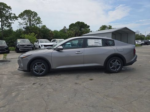 New 2026 Kia K4 FWD image 5