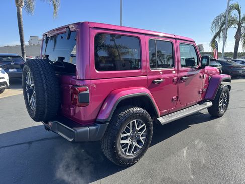 Used 2024 Jeep Wrangler Sahara w/ Safety Group image 10