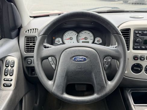 Used 2007 Ford Escape XLT FWD image 41