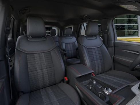 New 2026 Ford Explorer ST-Line w/ ST-Line Street Pack image 10