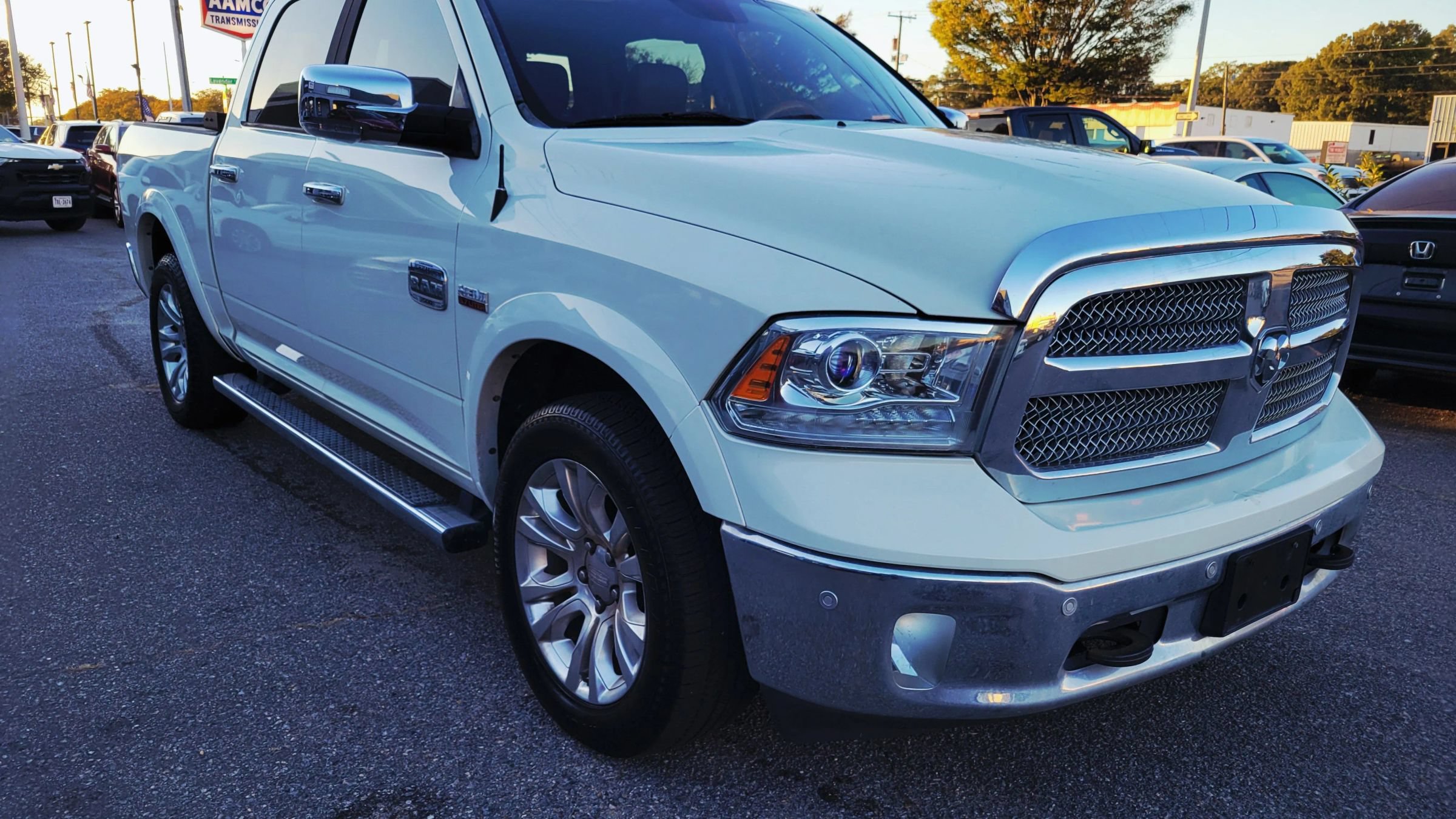 Used 2016 RAM 1500 Laramie Longhorn w/ Convenience Group AWD/4WD image 8
