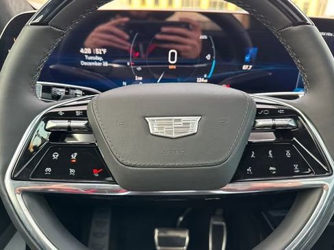 New 2026 Cadillac Vistiq Platinum image 23