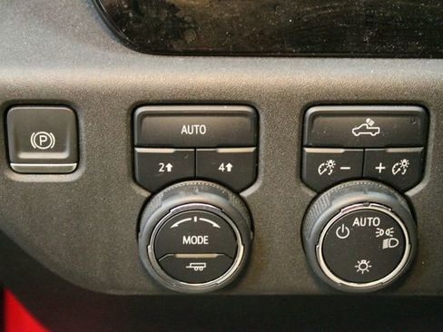 Certified 2023 Chevrolet Silverado 1500 LT AWD/4WD image 18