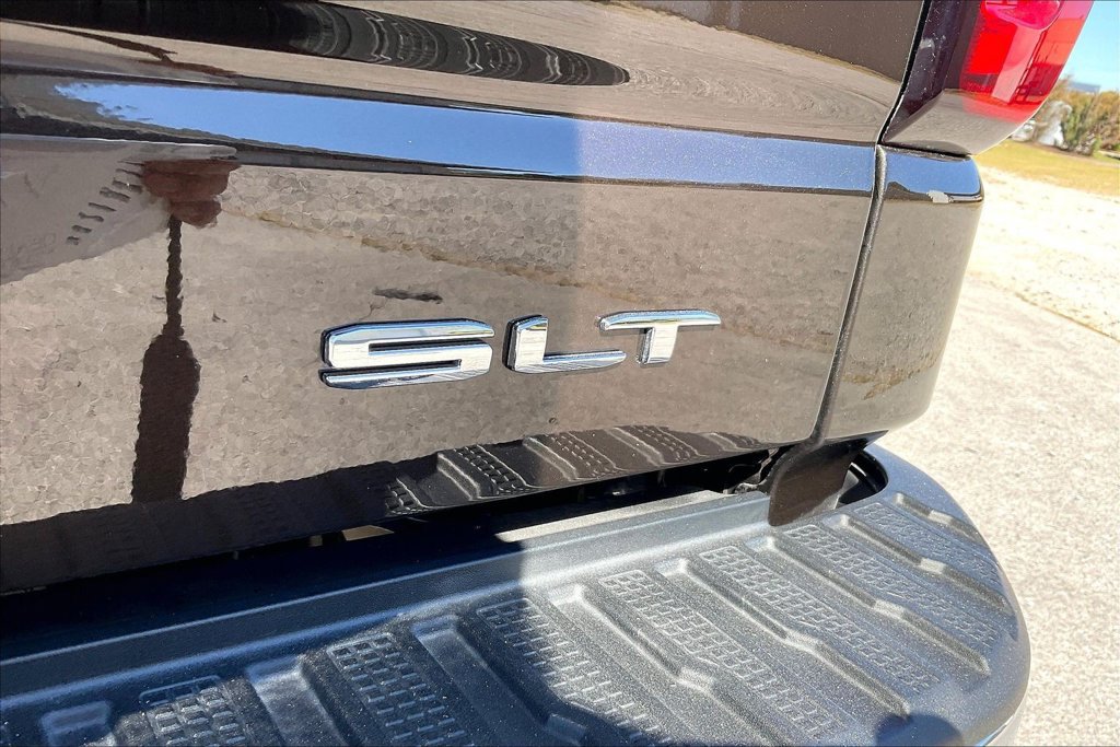 Used 2019 GMC Sierra 1500 SLT w/ SLT Premium Plus Package AWD/4WD image 25