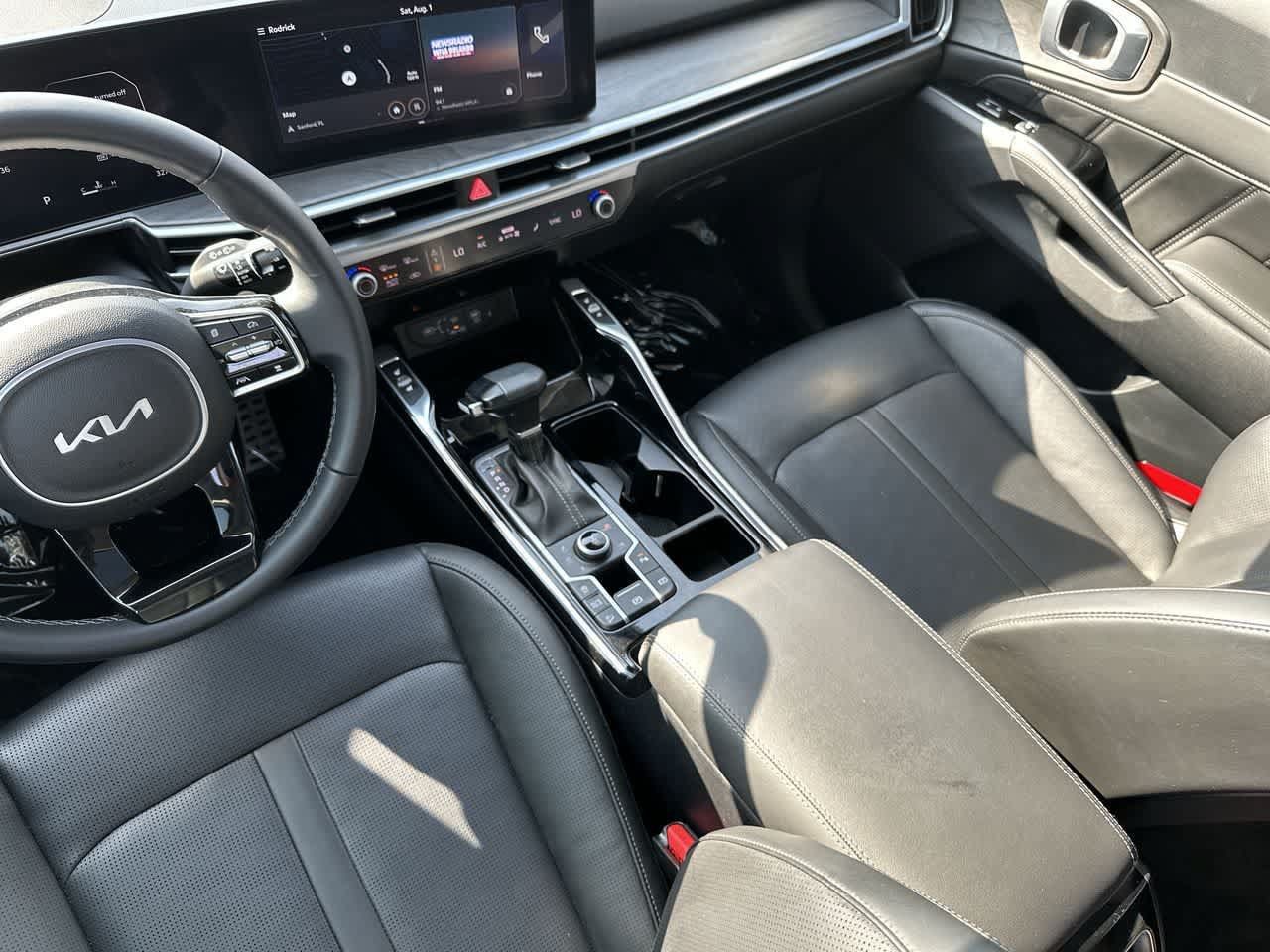 Used 2024 Kia Sorento SX AWD/4WD image 24
