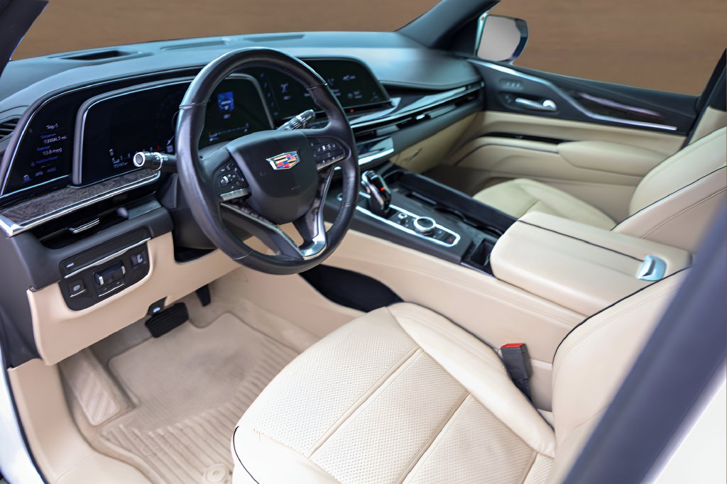 Used 2021 Cadillac Escalade ESV Premium Luxury w/ Performance Package RWD image 10