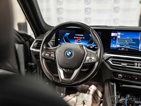 Used 2023 BMW i4 eDrive35 w/ Premium Package image 36