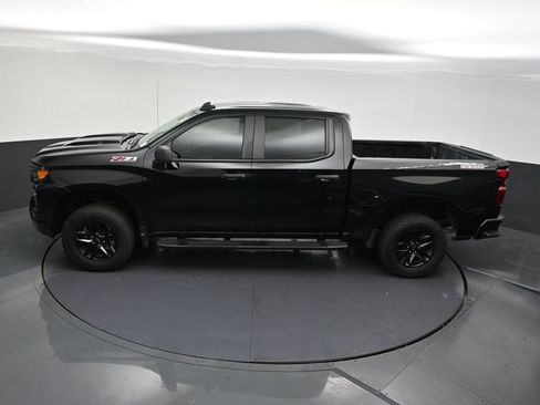 Used 2025 Chevrolet Silverado 1500 Custom Trail Boss AWD/4WD image 17