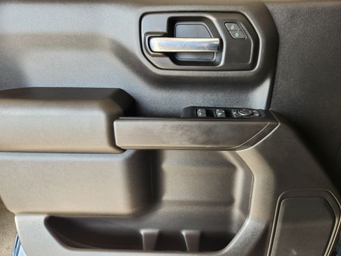 Used 2022 Chevrolet Silverado 1500 Custom w/ Safety Confidence Package RWD image 22