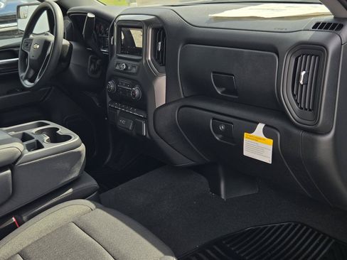 New 2026 Chevrolet Silverado 1500 Custom RWD image 9