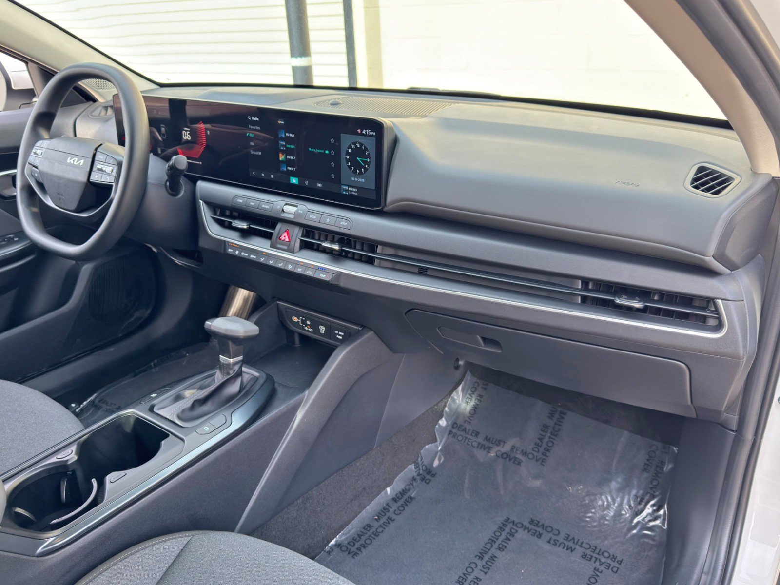 Used 2025 Kia K4 FWD image 13