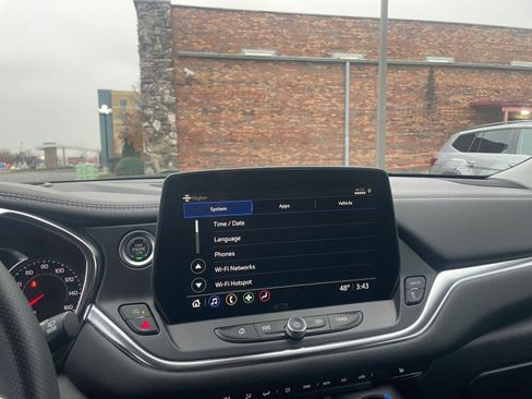 Used 2025 Chevrolet Blazer LT image 21