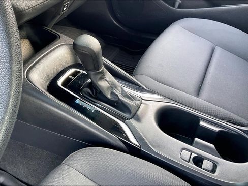 Used 2024 Toyota Corolla LE image 33