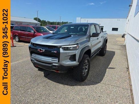 New 2026 Chevrolet Colorado ZR2 w/ Technology Package AWD/4WD image 3
