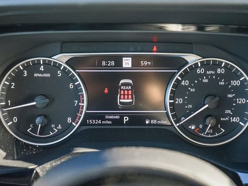 Used 2024 Nissan Pathfinder SL image 21