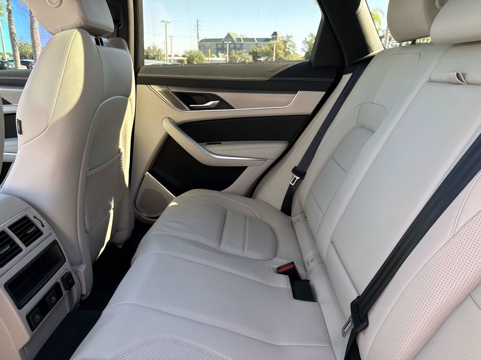 Used 2025 Jaguar F-PACE R-Dynamic S AWD/4WD image 14