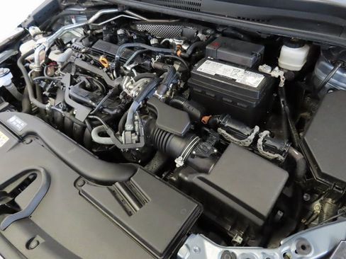 Used 2024 Toyota Corolla LE image 32